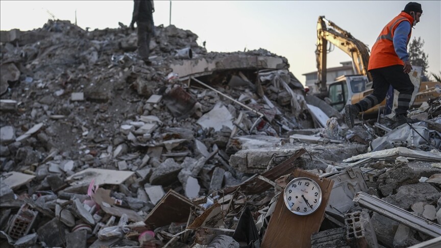 Türkiye'deki depremlerde 31 bin 643 Kişi hayatını kaybetti