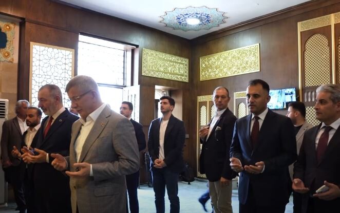 Davutoğlu Erbil’de: Türkmenlerle buluştu, tarihi mekânları gezdi