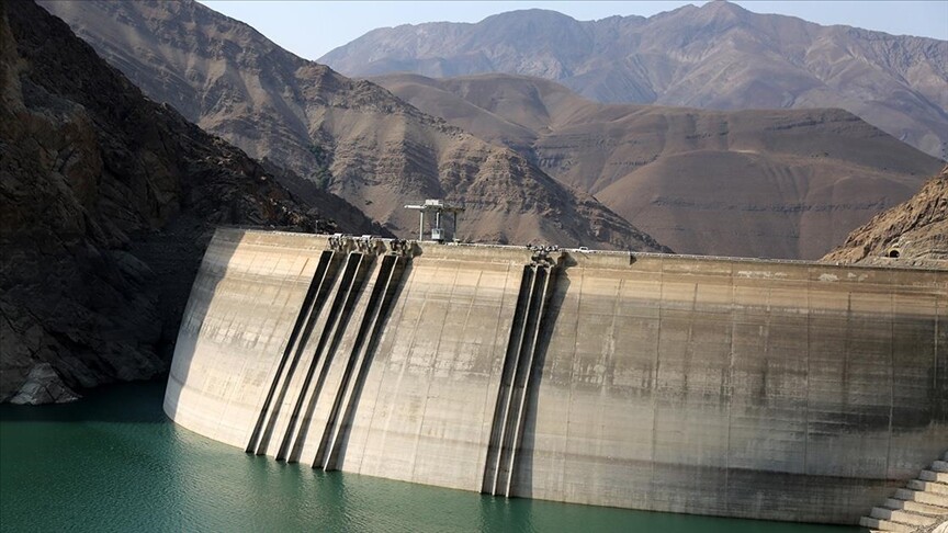 Kuraklıkla mücadele eden İran'da 8 baraj kuruma tehlikesiyle karşı karşıya