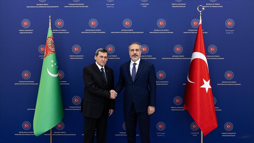 Fidan, Türkmenistanlı mevkidaşı Meredov ile Ankara'da görüştü