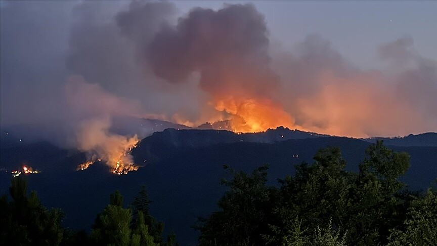 Eskişehir'deki orman yangınına müdahale eden 5'i orman işçisi, 5'i AKUT çalışanı 10 kişi şehit oldu